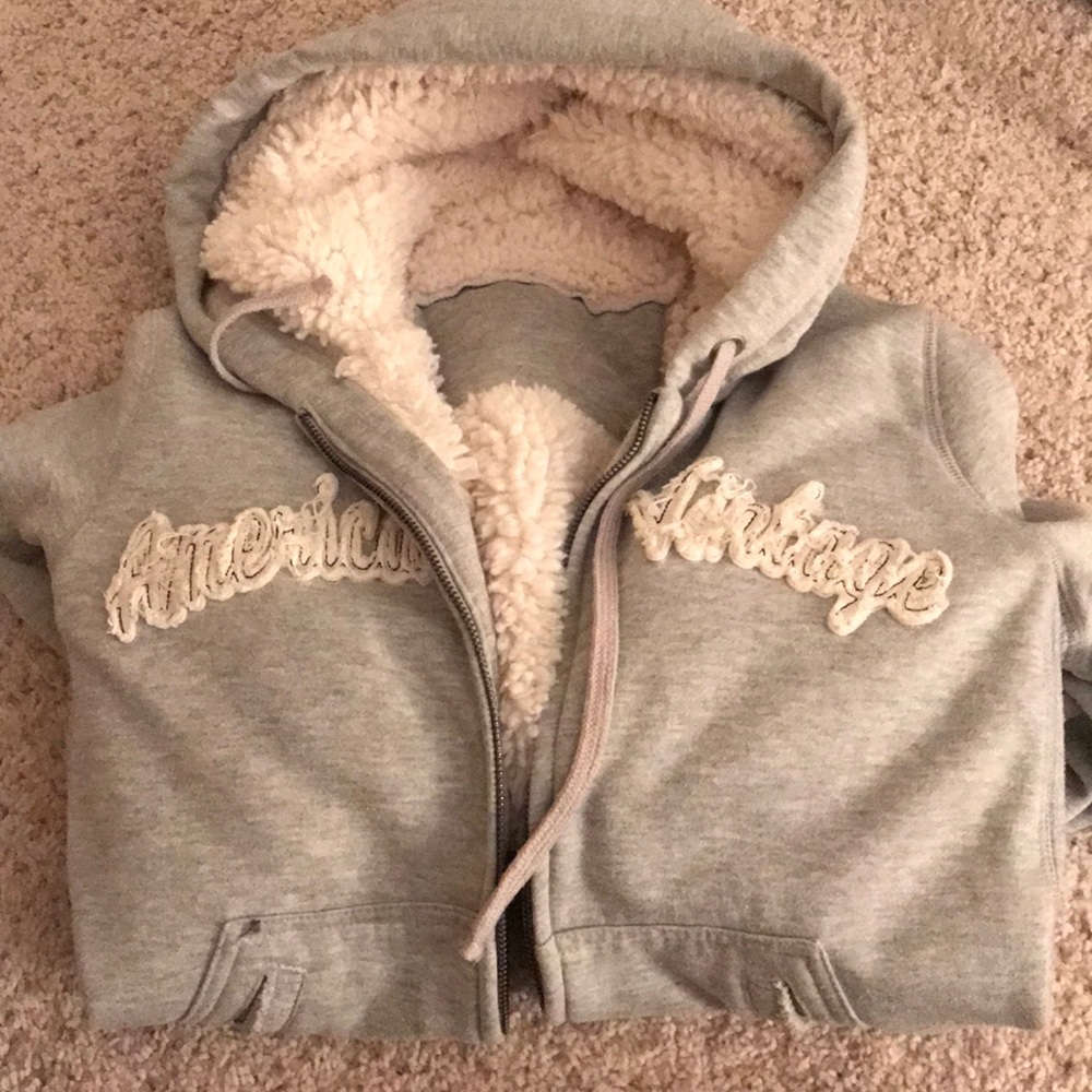 Light grey jacket with fur inside
